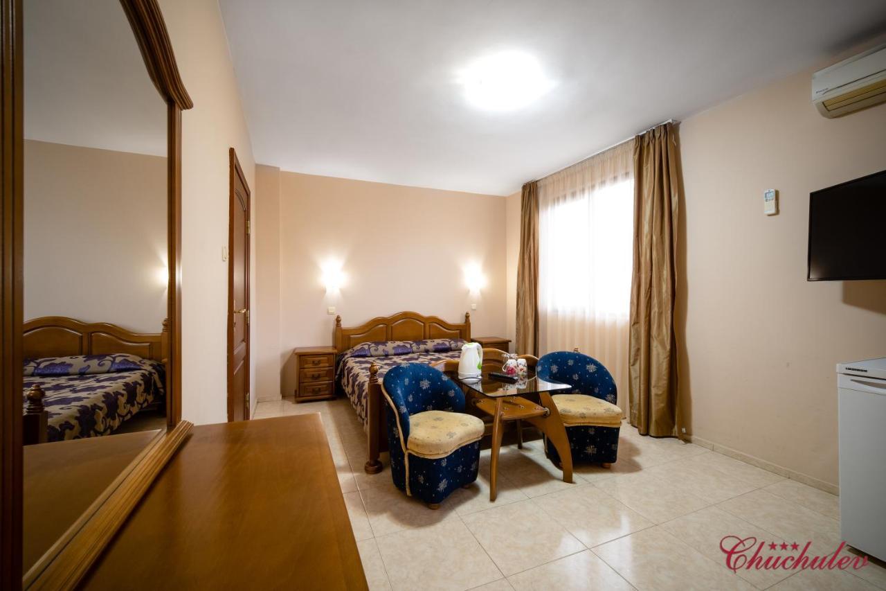Hotel Chuchulev โซโซโปล ภายนอก รูปภาพ