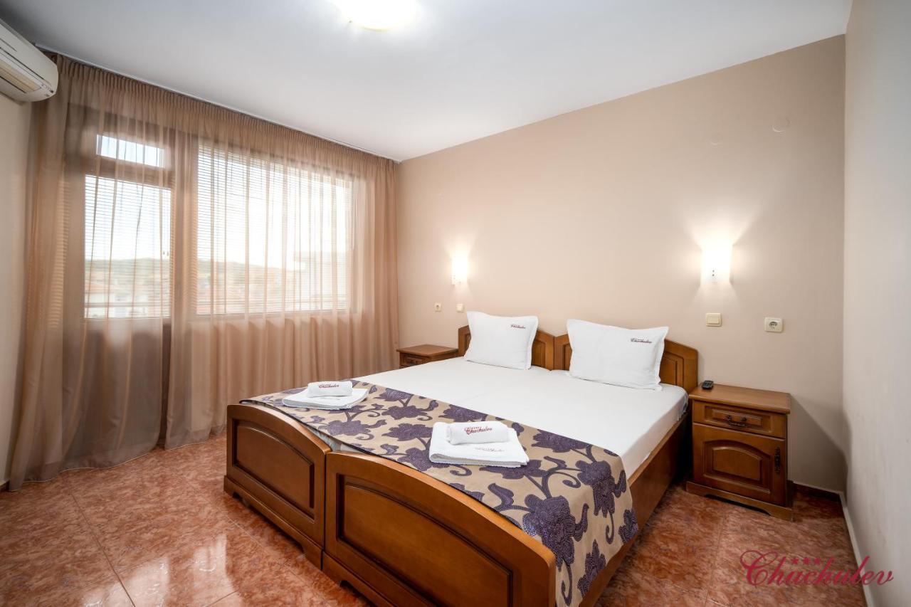 Hotel Chuchulev โซโซโปล ภายนอก รูปภาพ